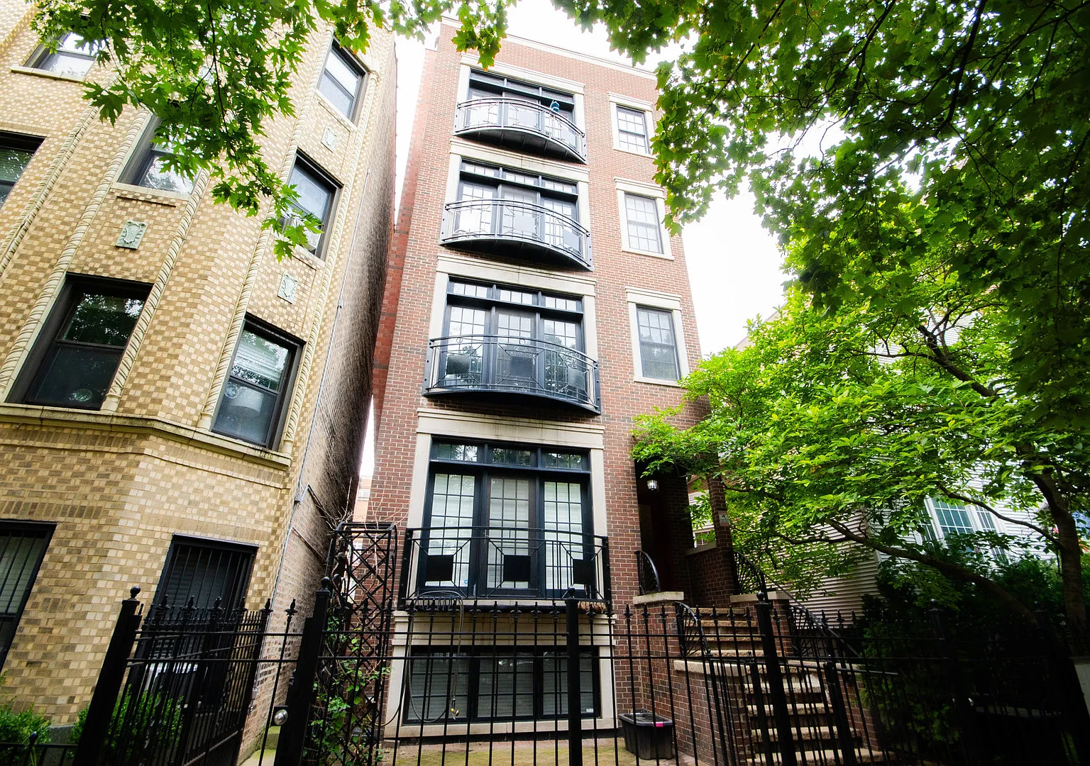 2 bed, 1650 sqft, $5,000 — Photo 1
