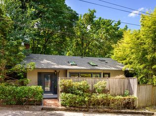 2360 SW Market Street Dr, Portland, OR 97201