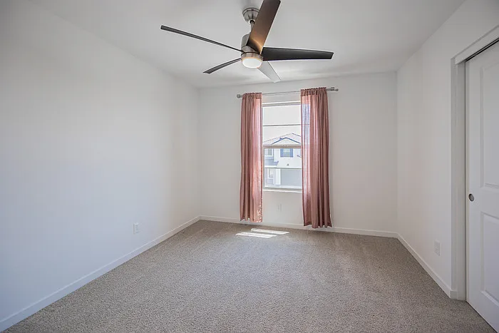 7412 W Gardenia Ave — Photo 26