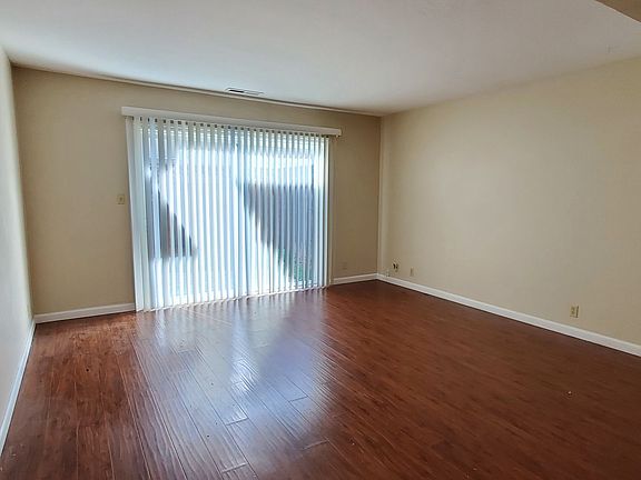 5th image of 661 Nello Dr APT 2
