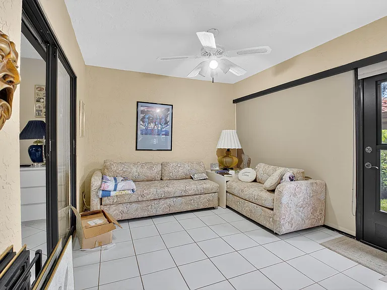 6234 Pointe Regal Cir — Photo 5
