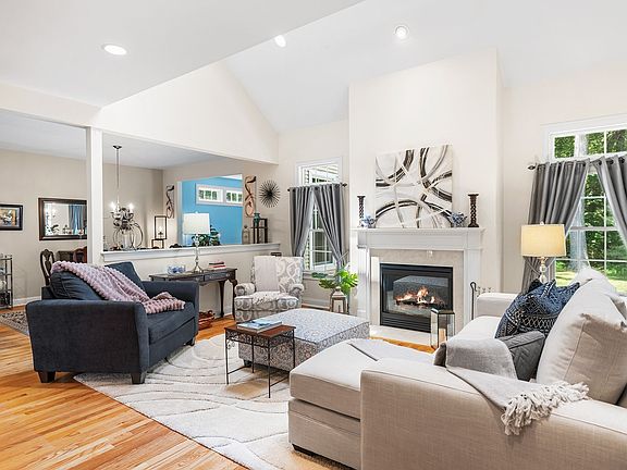 2nd image of 79 High Pine Cir