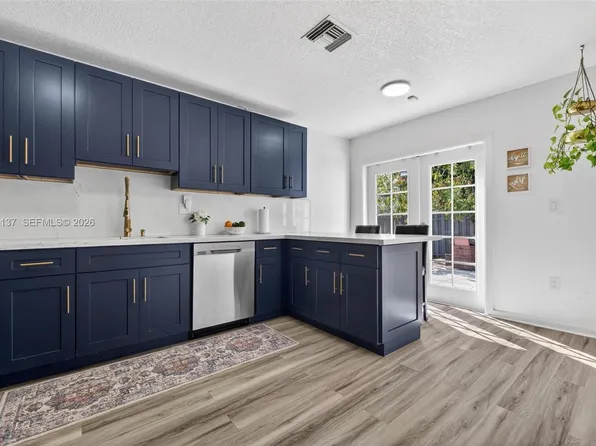 9756 SW 222nd St, Cutler Bay, FL 33190