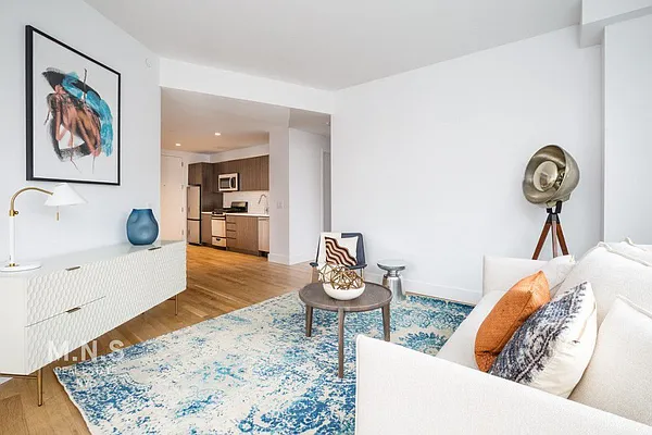 Rented by MNS Marketing | media 34