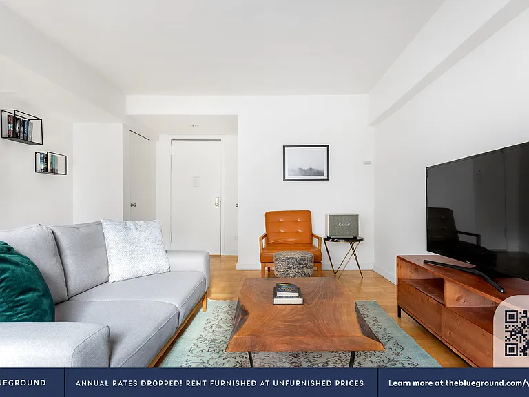 300 E 51st St #19B — Photo 3