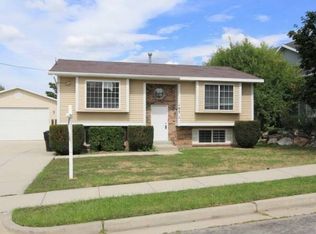 103 E Glovers Ln, Farmington, UT 84025