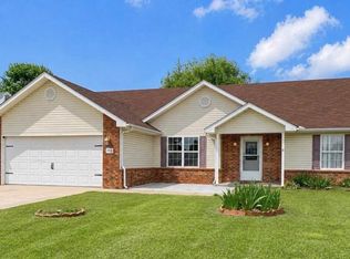 1910 Sylvan Ave, Neosho, MO 64850