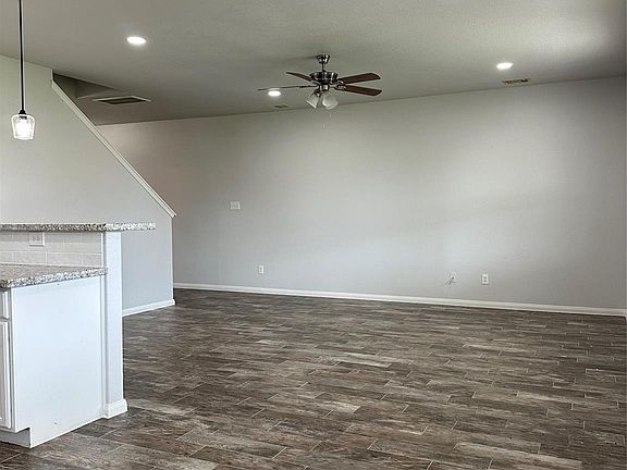 4th image of 5819 Golden Cove Rd