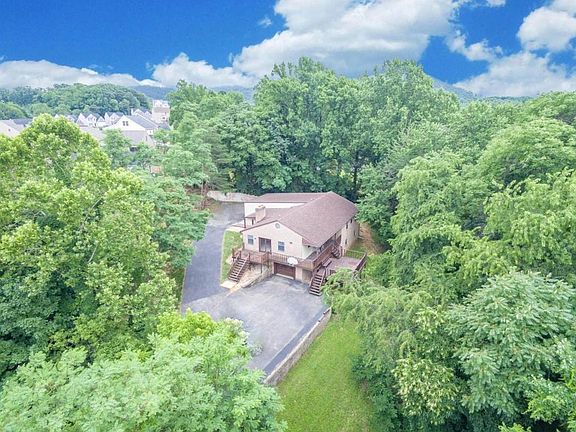 5th image of 3026 Green Hill Dr