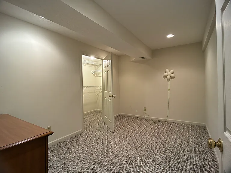 6400 Belmont Park Ct — Photo 47