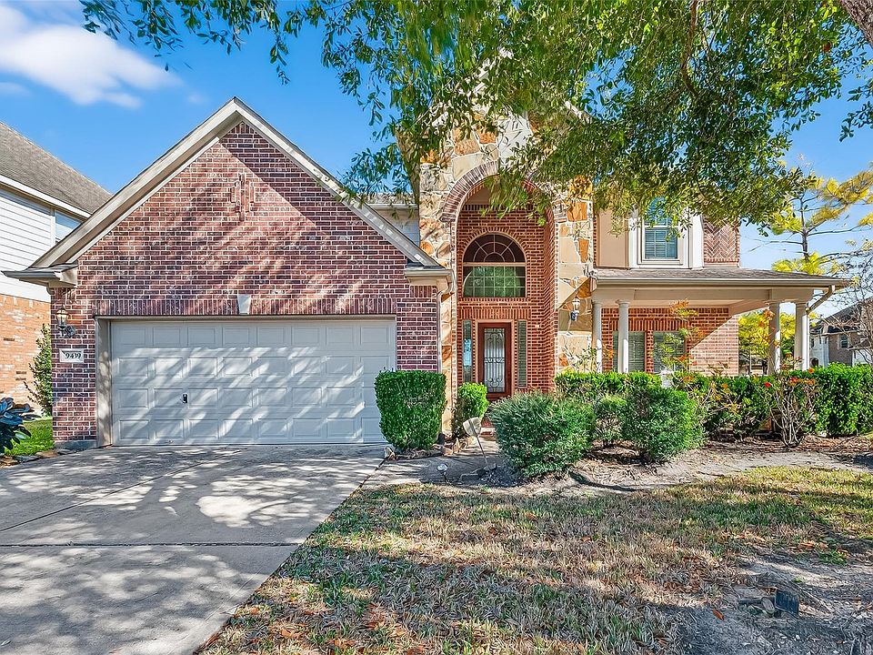 1st image of 9439 Emerald Lakes Dr