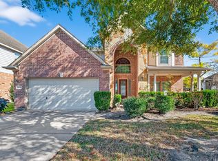 9439 Emerald Lakes Dr, Rosharon, TX 77583