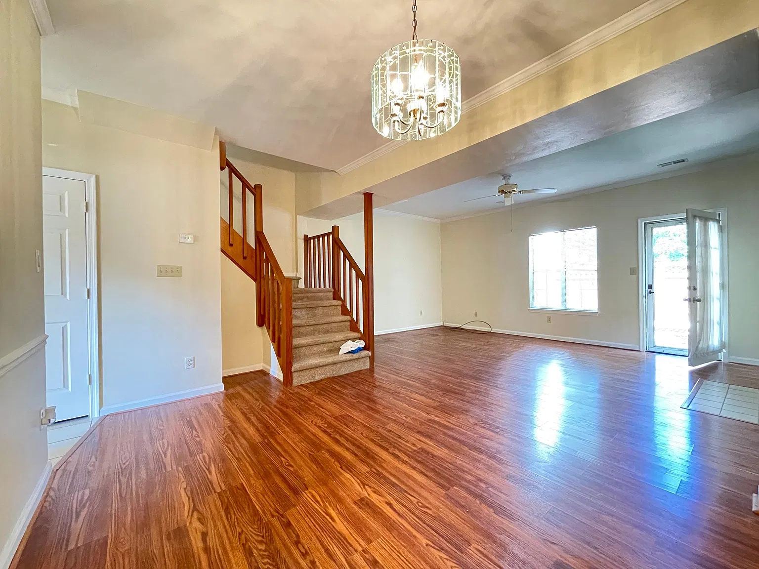 3 bed, 2.5 bath, 1440 sqft, $2,100 — Photo 1