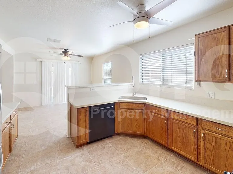 6147 S Earp Wash Ln — Photo 4