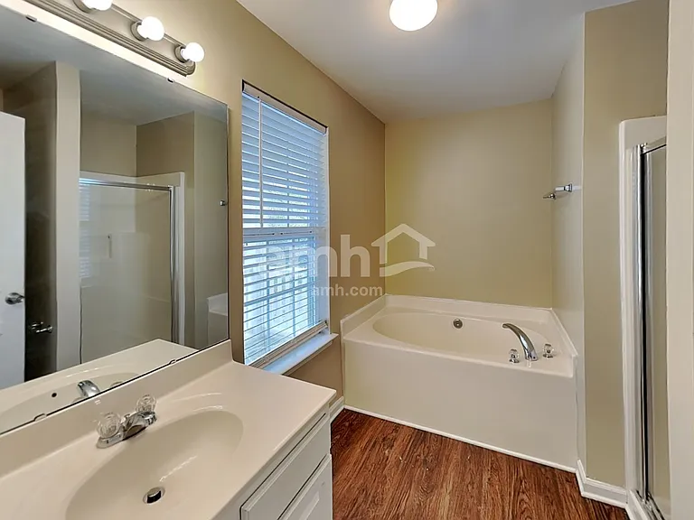 11109 Aprilia Ln — Photo 11