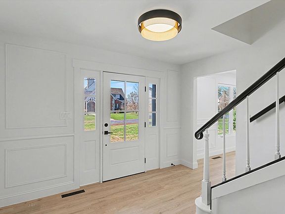 5th image of 1808 Golfview Dr