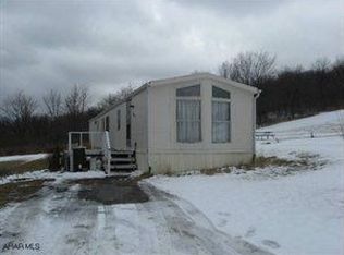 133 Red Apple Ln, New Paris, PA 15554