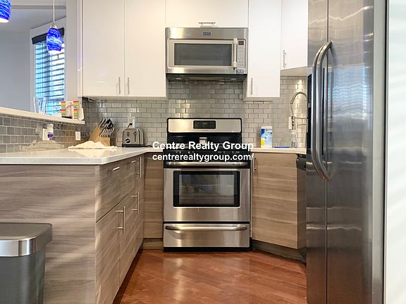 4th image of 198 Whitwell St #1