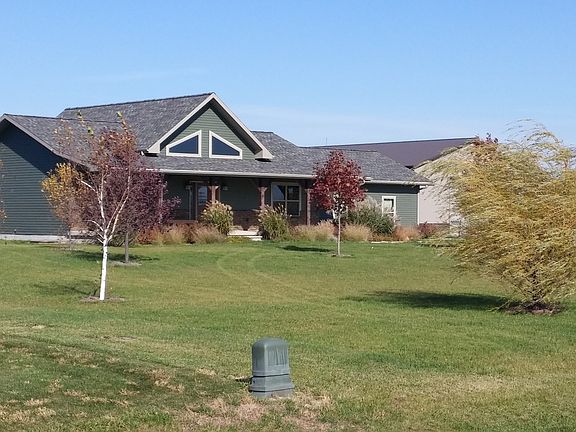 4th image of 423 Dixon Path