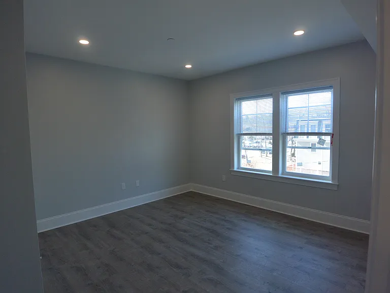 120 Kenrick St #6 — Photo 4