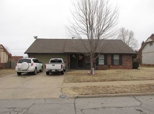 505 Overholt Dr, Sand Springs, OK 74063