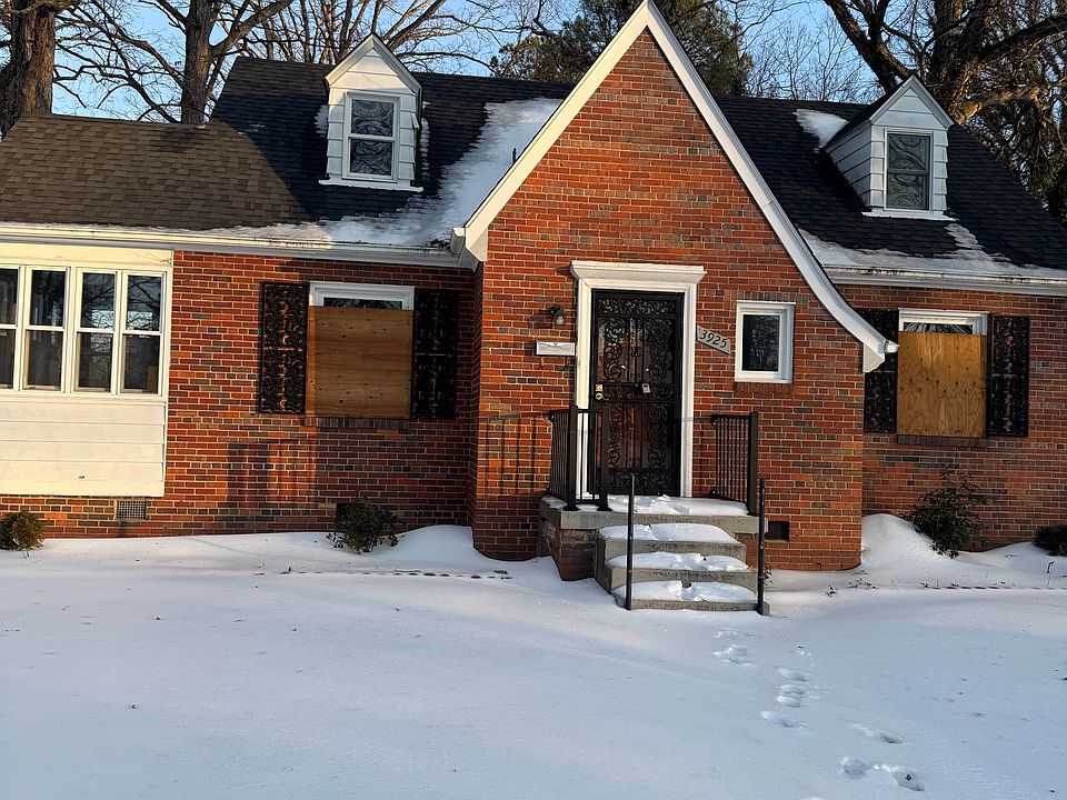 1st image of 3925 Merry Oaks Ave