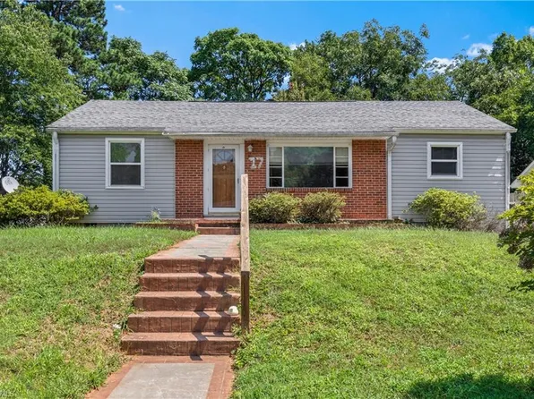 17 Edgewood View Ln, Winston Salem, NC 27127
