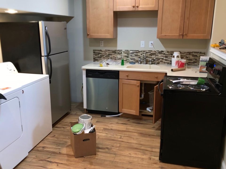 2nd image of 1055 Washington St E