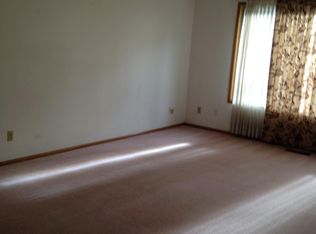 12809 SE Stark St #A5, Portland, OR