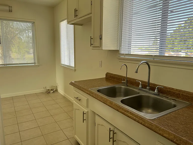 9859 3/4 Arkansas St — Photo 6
