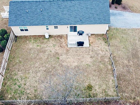 5th image of 886 Pale Magnolia Dr