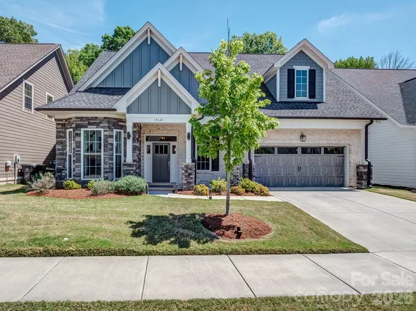 14124 Shelburne Village Dr, Charlotte, NC 28278