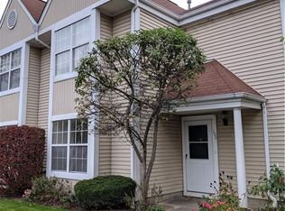 100 Creekside Cir, Spring Valley, NY 10977