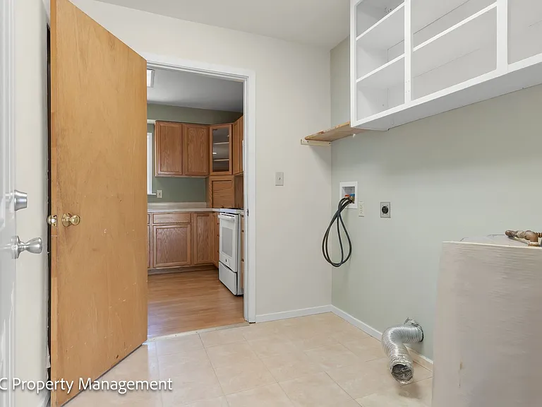 4780 Cody Ave — Photo 37