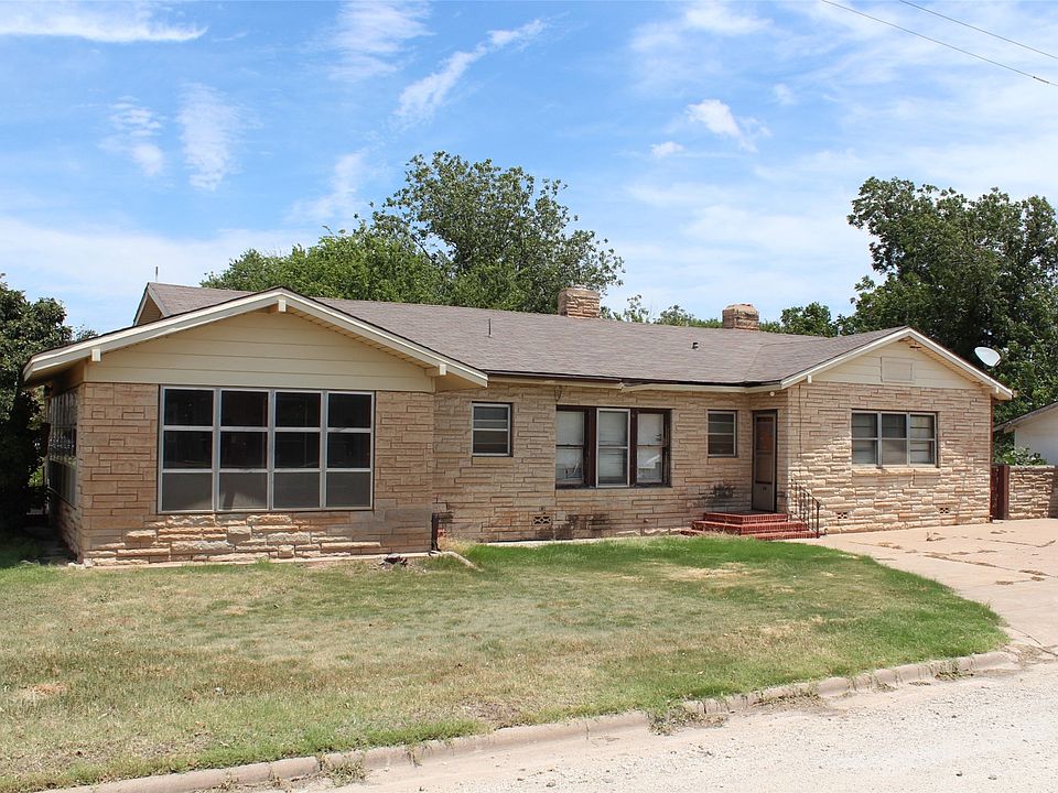 1st image of 410 N Munday Ave