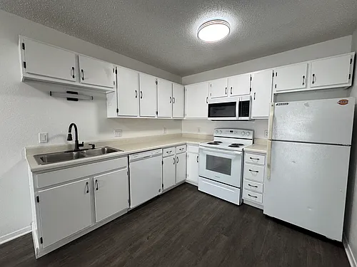 Prairie View Apartments Photo 1