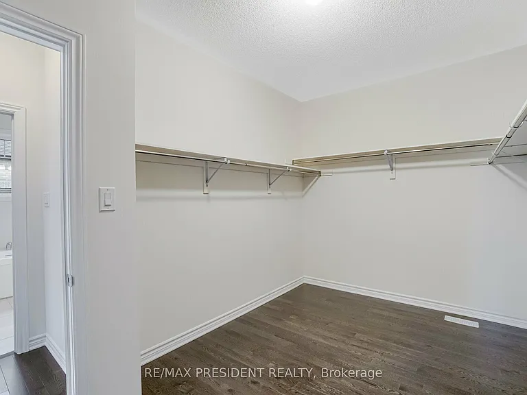 17 Spinland St — Photo 33