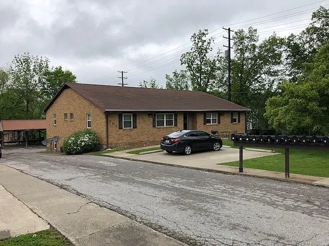105 W Green Meadows Rd #9