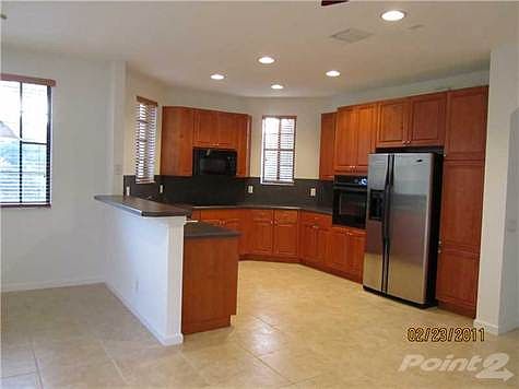 3rd image of 2817 Kinsington Cir #13-4