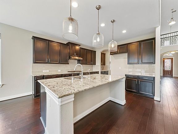 5th image of 4030 Brookfield Run Ln
