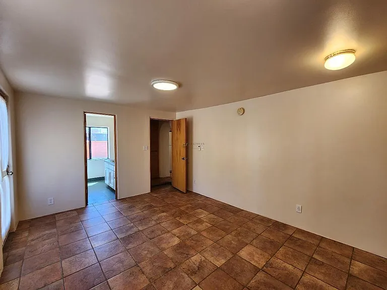 212 Tesuque Dr — Photo 11