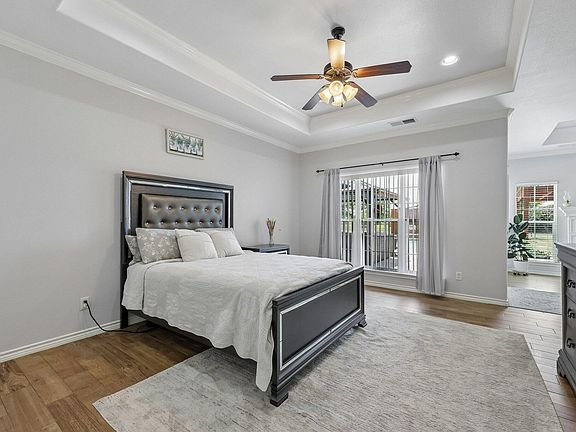 5th image of 15144 Delaney Ln