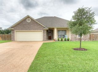 2703 Prairie Ct, Bryan, TX 77808