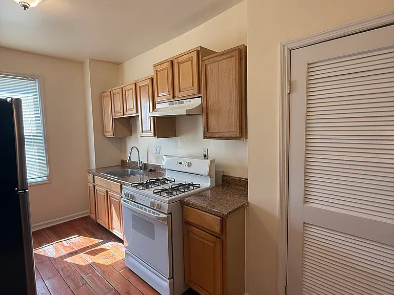 1212 Druid Hill Ave #2 — Photo 6