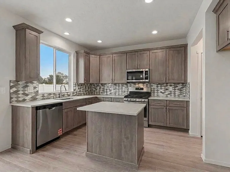 17520 E Desmet Ave — Photo 14