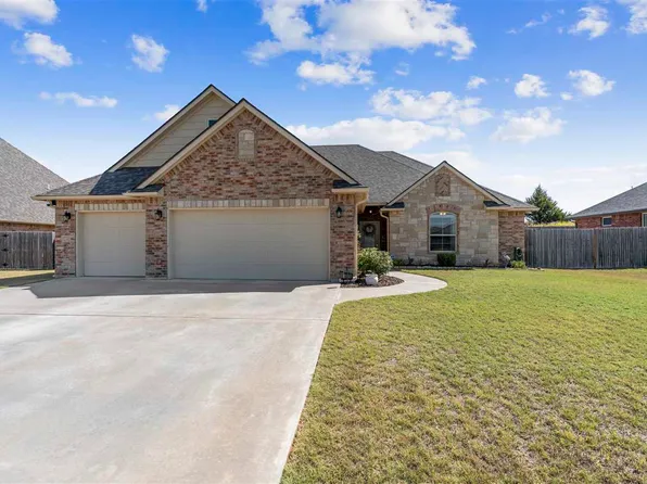 1408 NE Scenic Rdg, Elgin, OK 73538