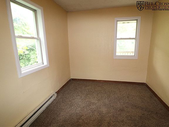 3rd image of 565 Brockway Ave #B