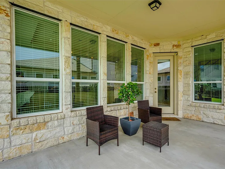7107 Calpe Dr — Photo 27