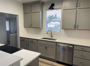 6641 N Willamette Blvd, Portland, OR 97203