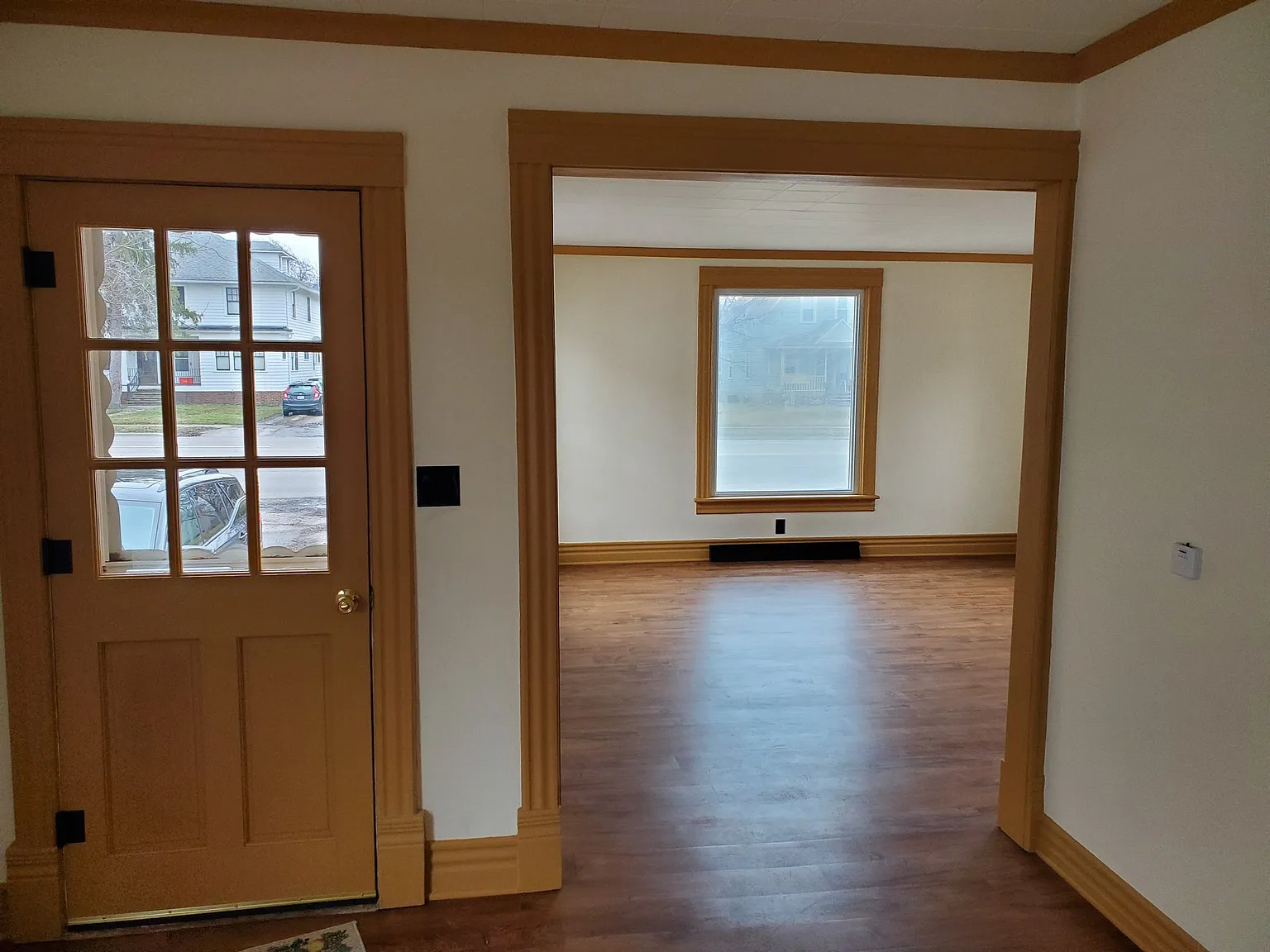 2 bed, 1.5 bath, 1100 sqft, $900 — Photo 4